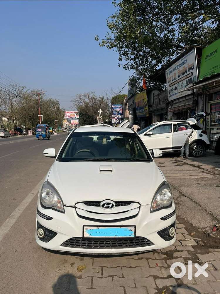 Hyundai Verna 2010 Petrol Well Maintained