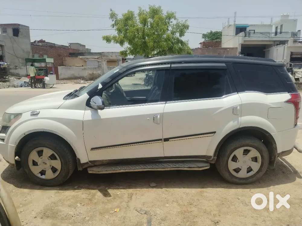 Mahindra Xuv500 2015 Diesel 120000 Km Driven