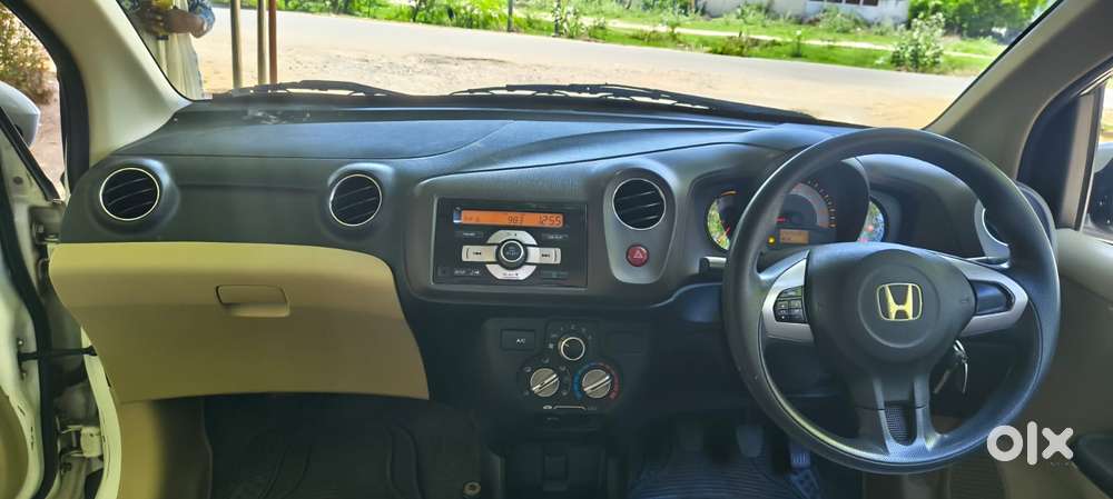 Honda Brio, 2012, Petrol