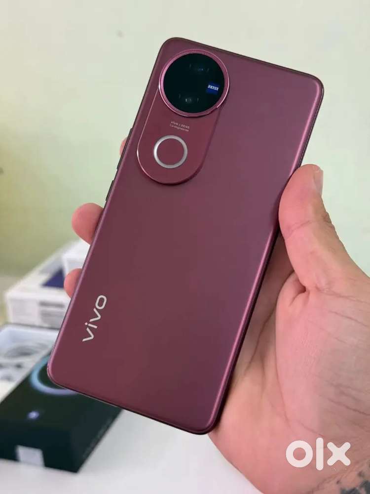 Model Vivo v50 5G Refurbished