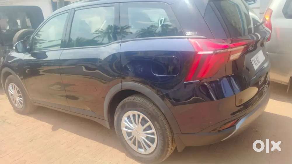 2025 Xuv700 Ax5 S Auto (7-seater) - Barely Driven, Upgrading To Ev!