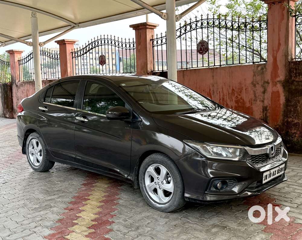 Honda City V Mt Sunroof, 2016, Diesel
