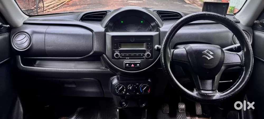 Maruti Suzuki S-presso Vxi, 2024, Petrol