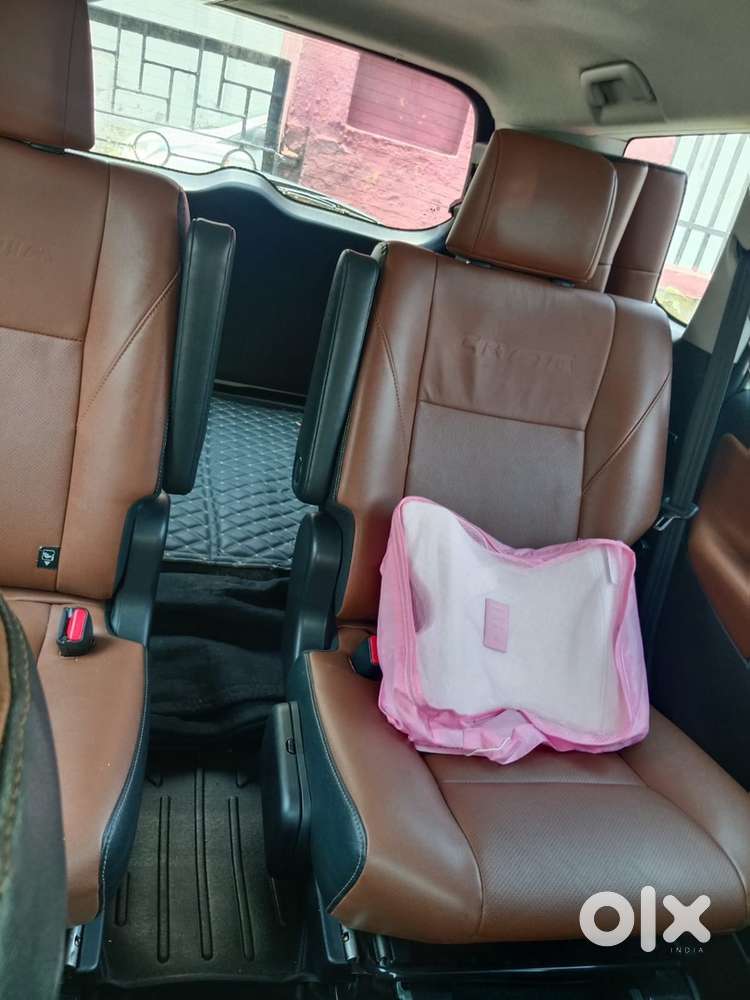 Toyota Innova Crysta 2022