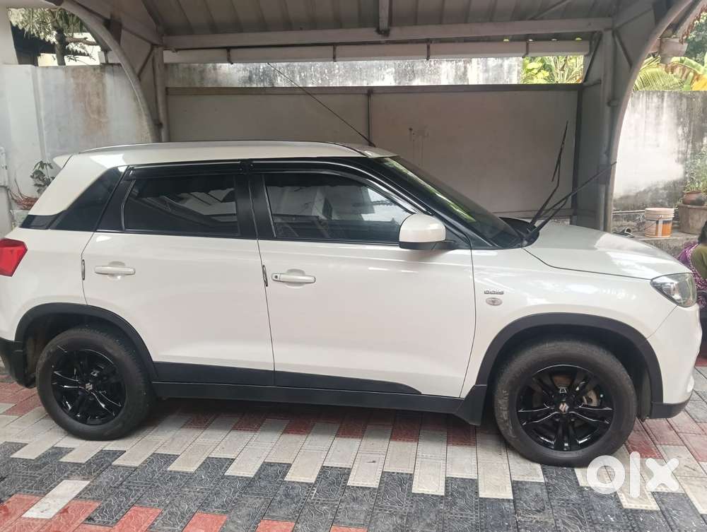 Maruti Suzuki Brezza Zxi Plus At, 2019, Diesel