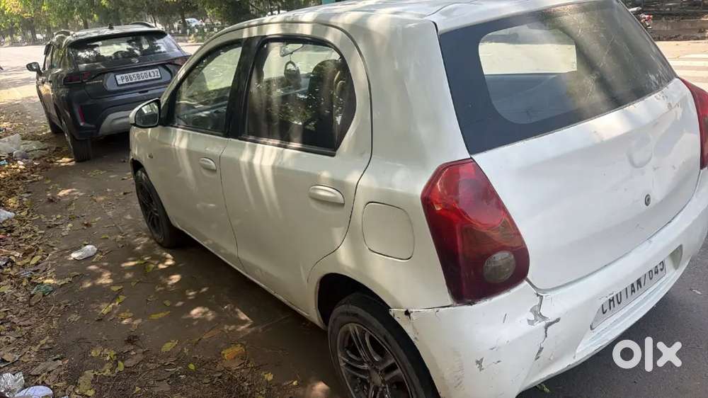 Toyota Etios Liva 2012 Diesel 100000 Km Driven