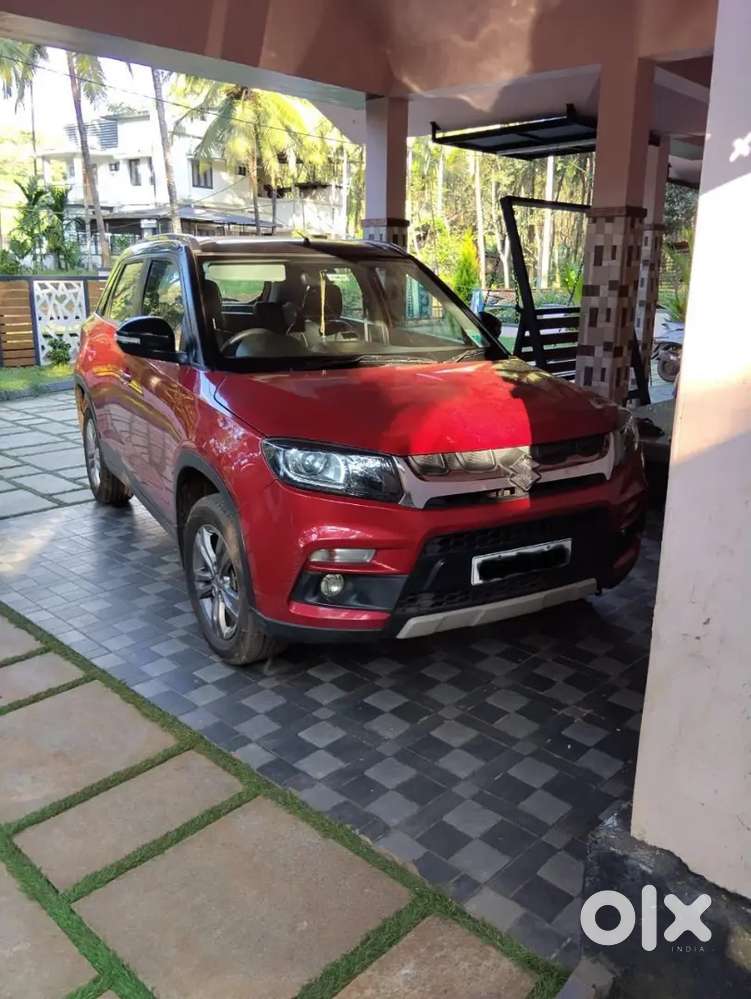 Brezza Duel Tone Red And Black, Diesel, Push Start, Reverse Camera