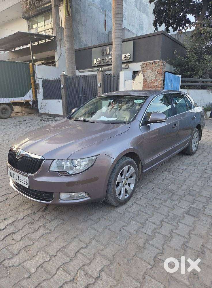 Skoda Superb 2013-2015 Elegance 1.8 Tsi Mt, 2014, Petrol