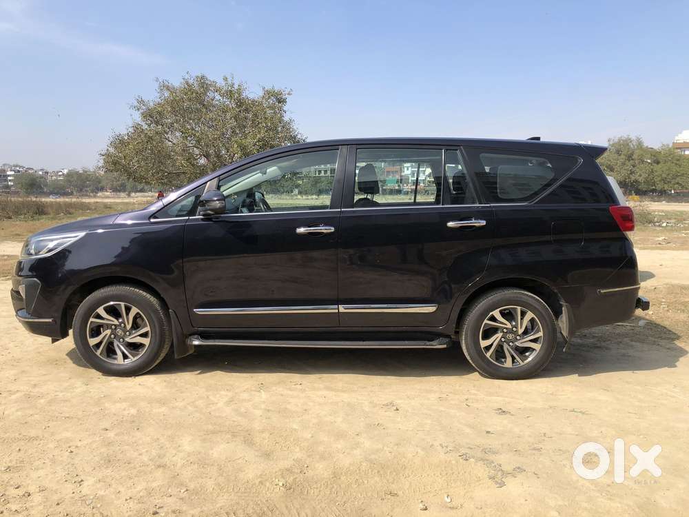 Toyota Innova Crysta [2020-ongoing] 2.4 Vx 7 Str, 2022, Diesel