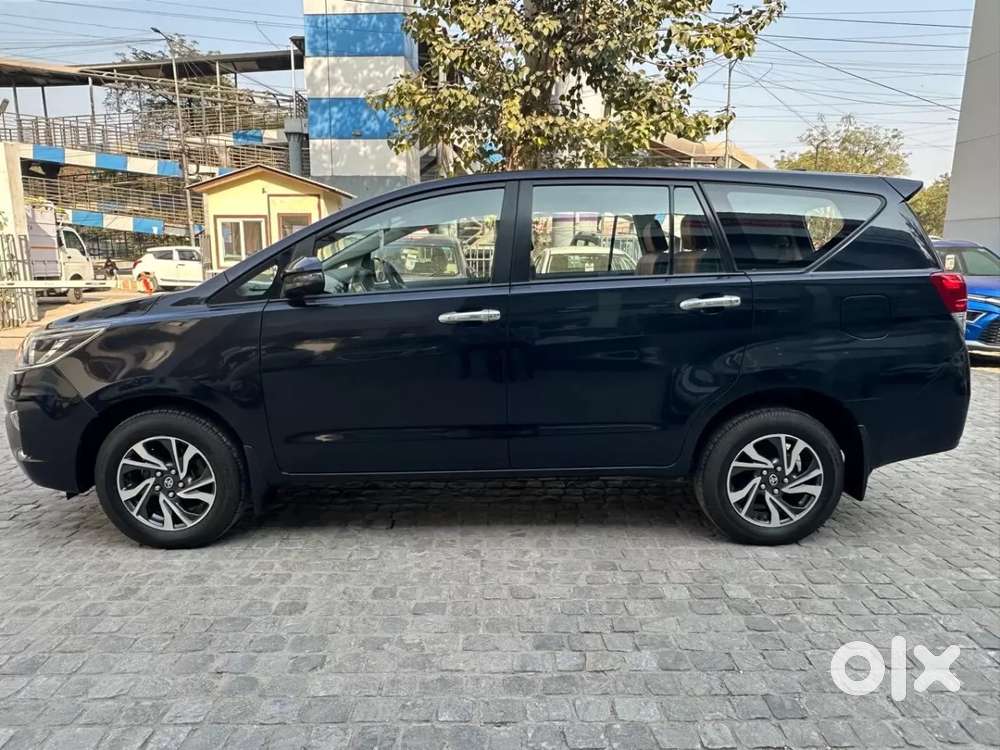 Toyota Innova Crysta [2020-ongoing] 2.4 Gx 7 Str, 2021, Diesel