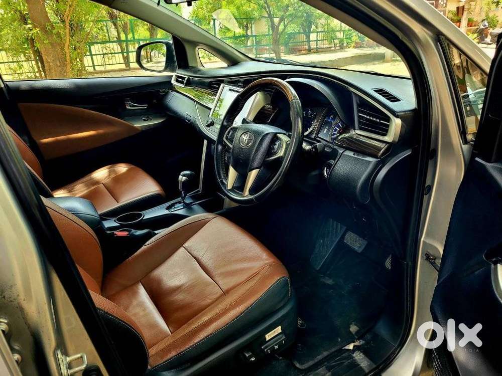 Toyota Innova Crysta 2.8z Automatic, 2018, Petrol