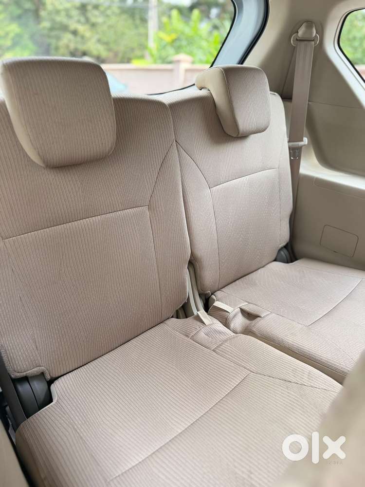 Maruti Suzuki Ertiga Vxi Shvs, 2022, Petrol