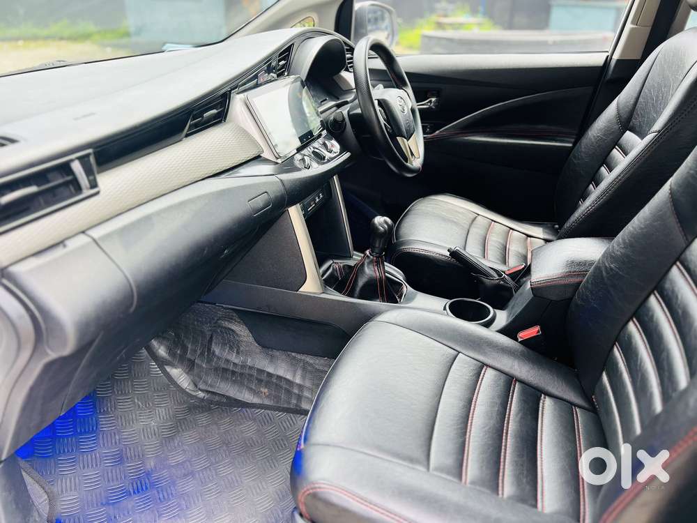 Toyota Innova Crysta 2.4 G Mt 7 Str, 2016, Diesel