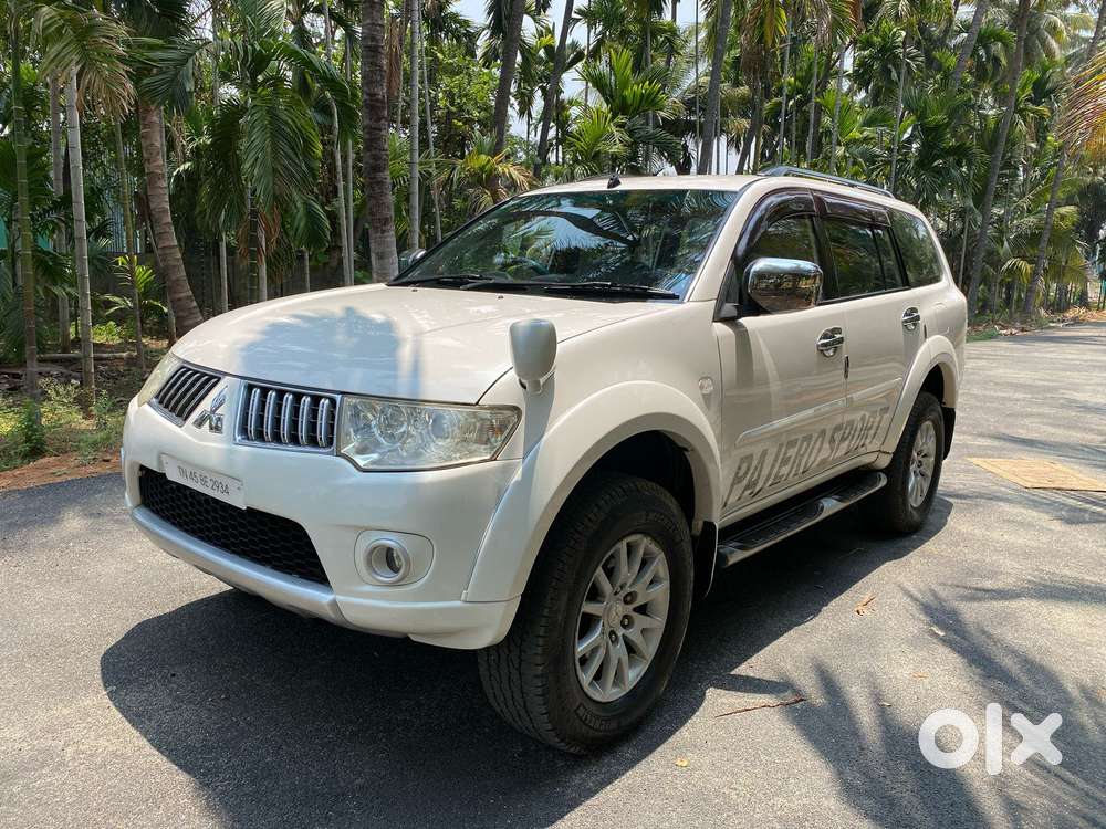 Mitsubishi Pajero Sport 2.5 Manual, 2015, Diesel