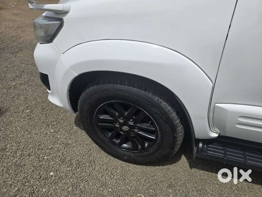 Toyota Fortuner 2015