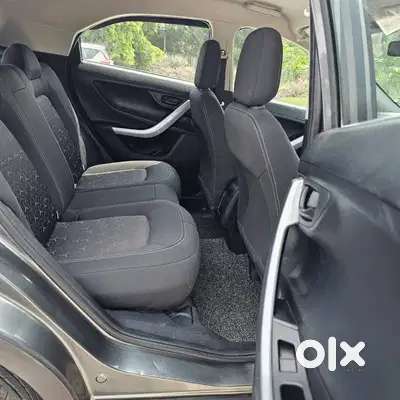 Tata Nexon Creative Plus S 1.2 Revotron Petrol 6 Mt, 2022, Petrol