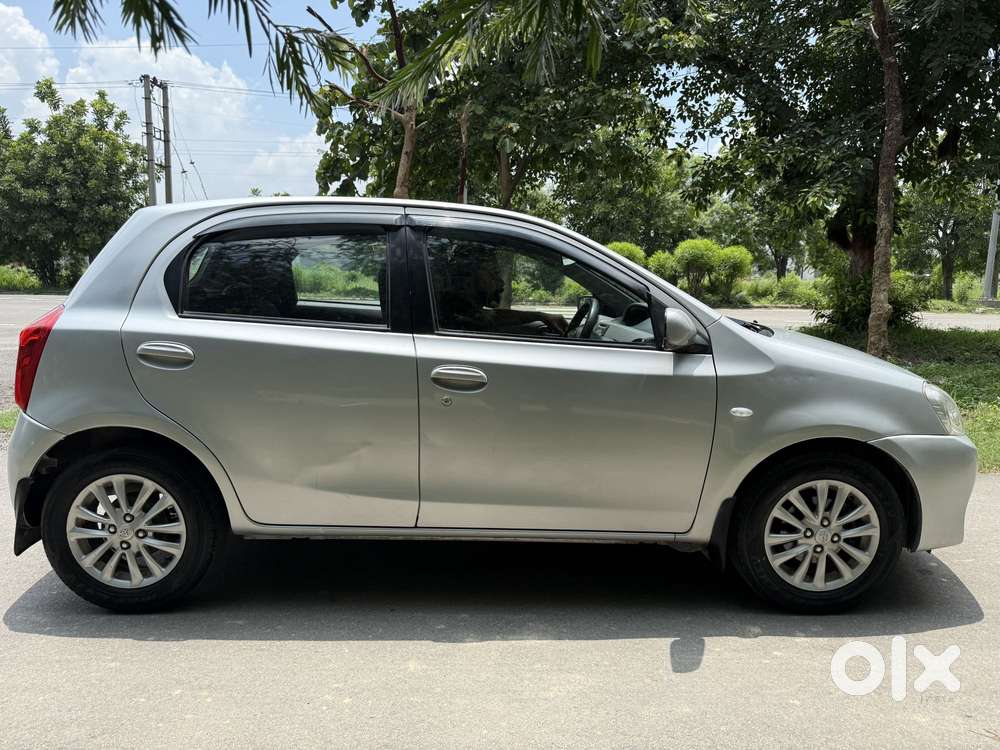 Toyota Etios Liva V Sp*, 2011, Petrol