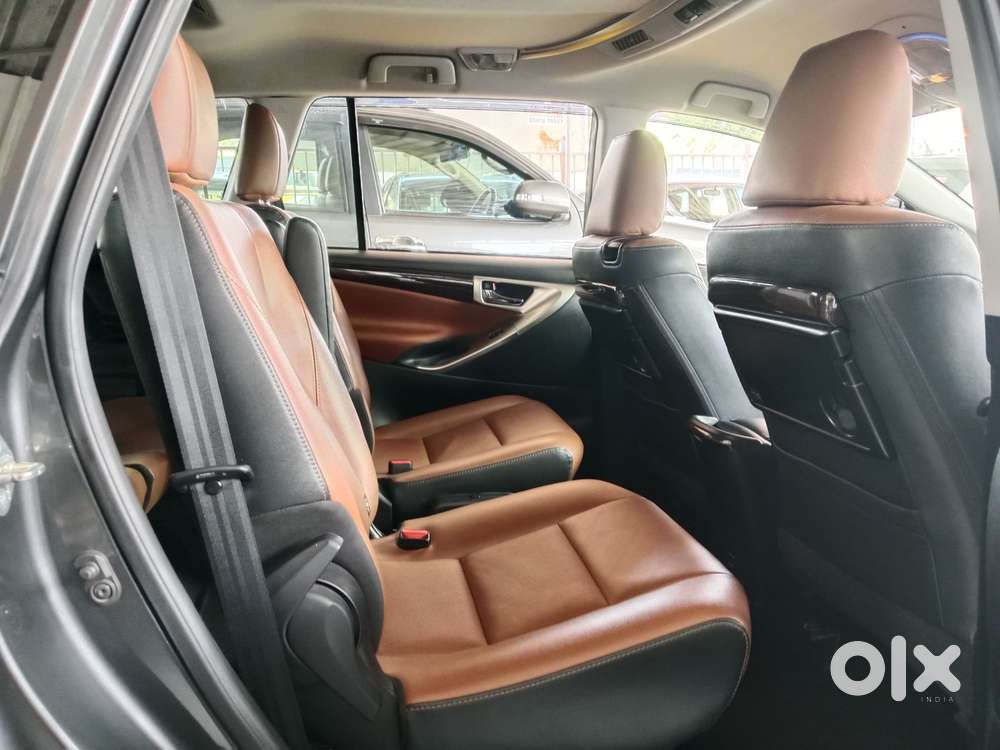 Toyota Innova Crysta 2.7 Zx At, 2022, Diesel