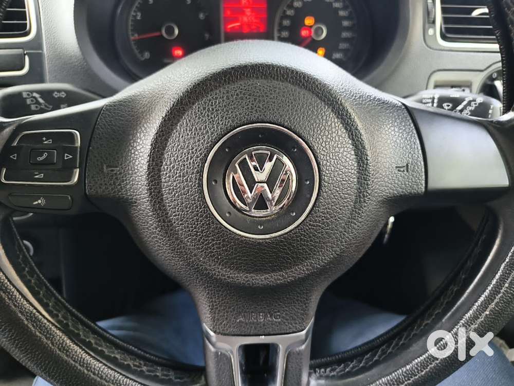 Volkswagen Polo Petrol Highline 1.2l, 2013, Petrol