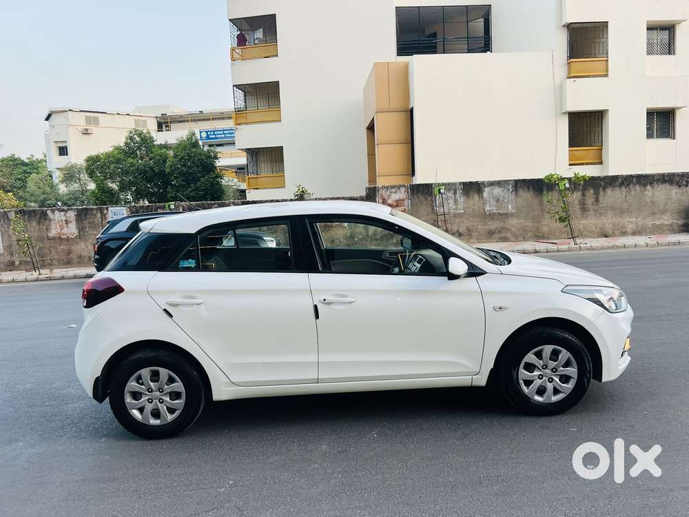 Hyundai I20 Sportz Plus, 2020, Cng & Hybrids
