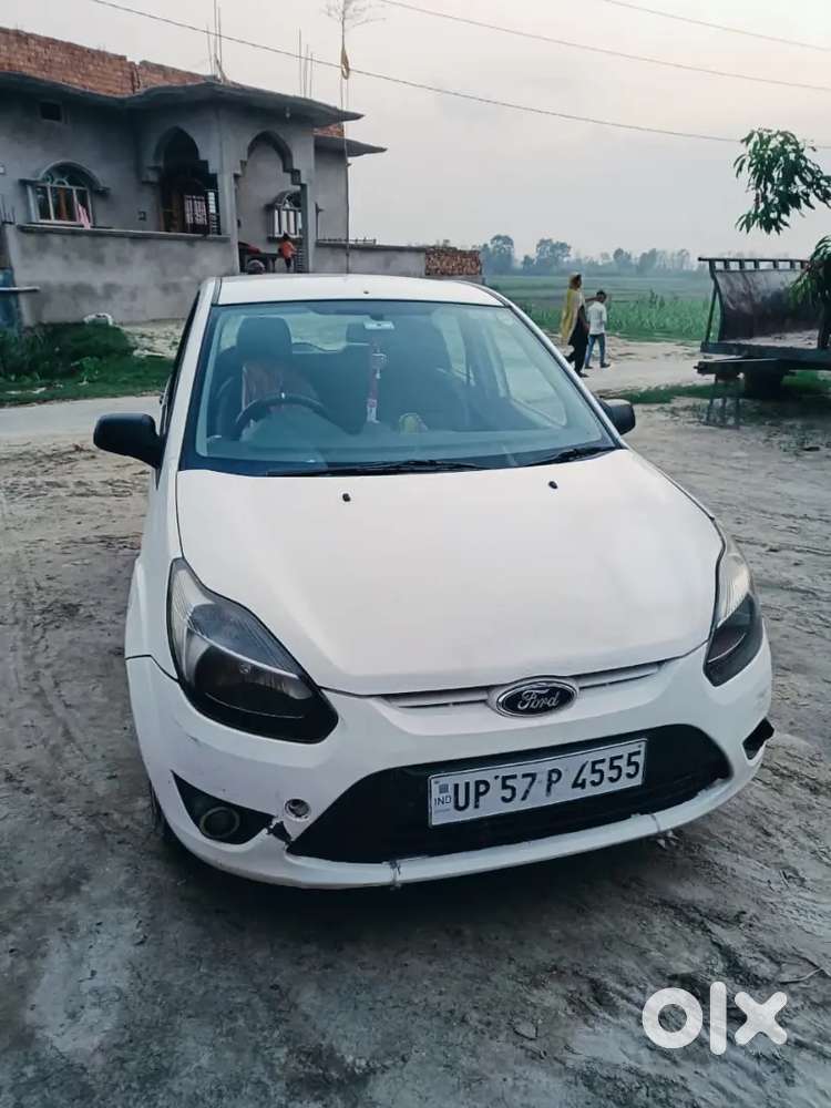 Gaadi Me Koi Dikat Nhi Hai