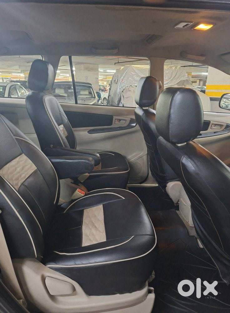 Toyota Innova [2013-2016] 2.5 G4 7 Str, 2014, Diesel