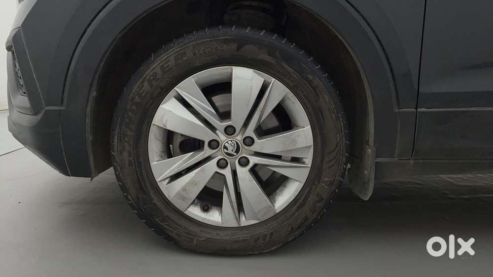 Skoda Kushaq Ambition 1.0l Tsi Mt, 2023, Petrol