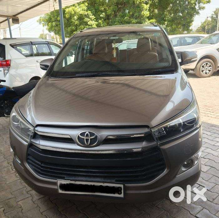 Toyota Innova Crysta 2.4 V 7 Str, 2017, Diesel