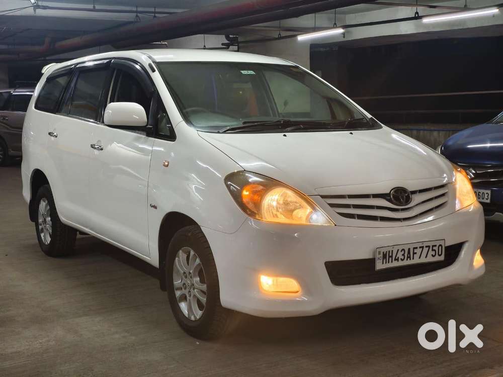 Toyota Innova 2.5 G (diesel) 8 Seater Bs Iv, 2010, Diesel