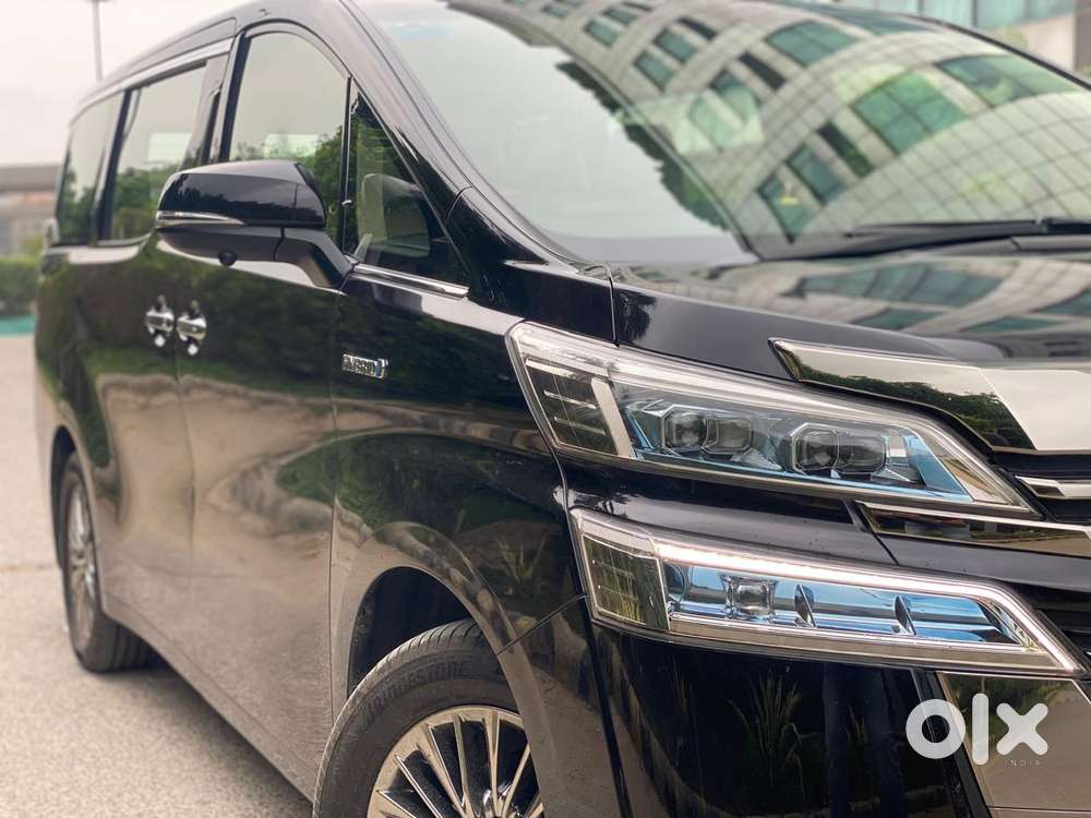 Toyota Vellfire Vip – Executive Lounge, 2022, Petrol