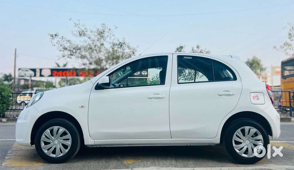 Nissan Micra Cvt Xv, 2015, Petrol