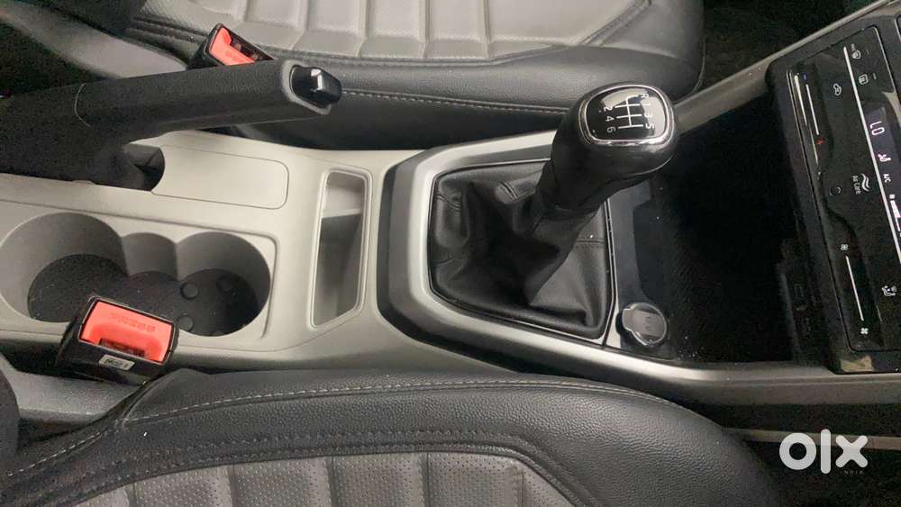 Skoda Kushaq 1.0 Tsi Ambition, 2021, Petrol