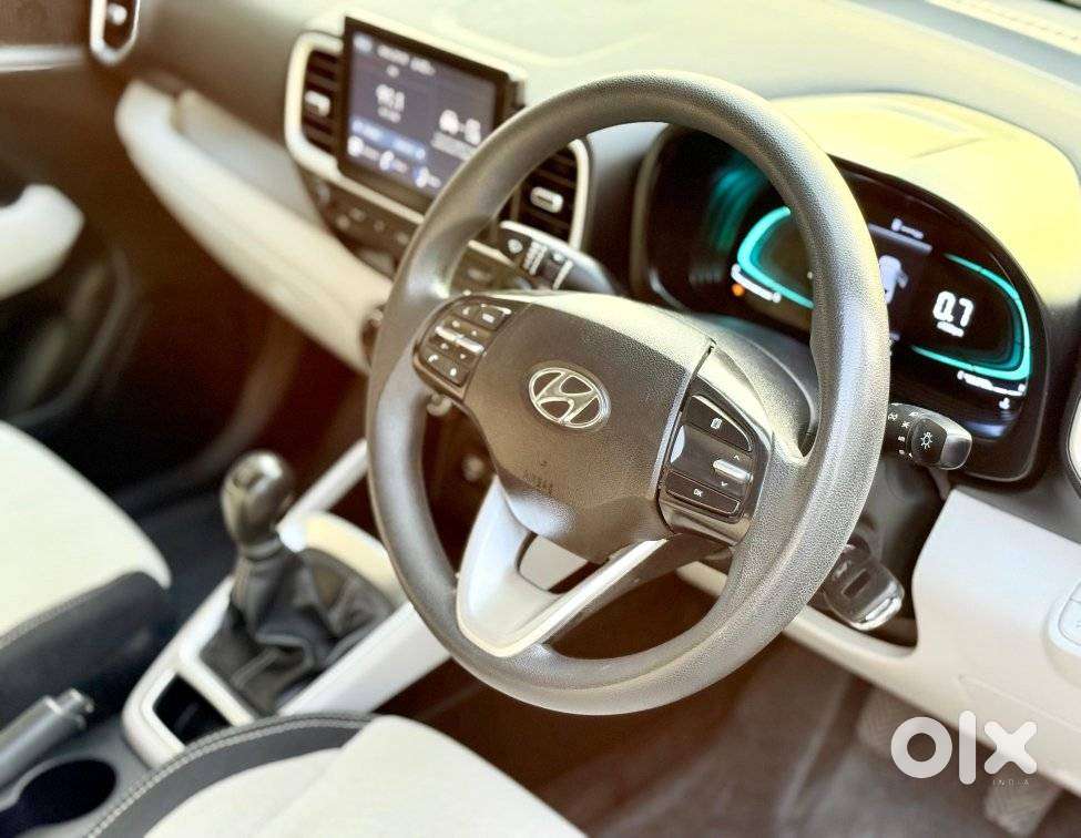 Hyundai Venue Sx Mt, 2022, Petrol