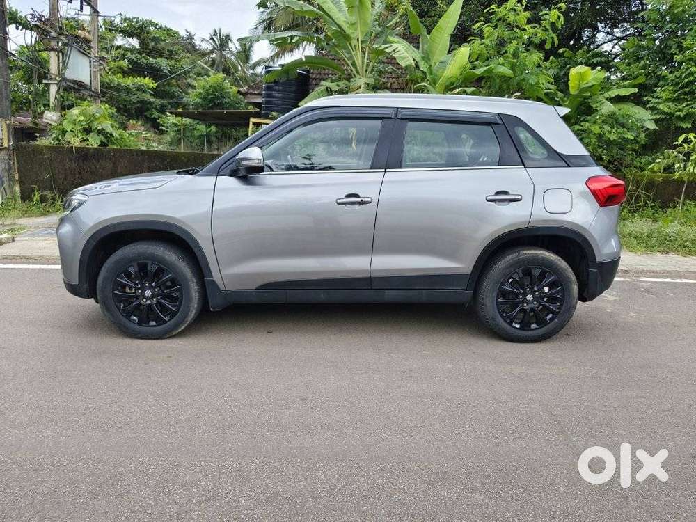 Maruti Suzuki Brezza 1.5 Zxi Smart Hybrid, 2022, Petrol