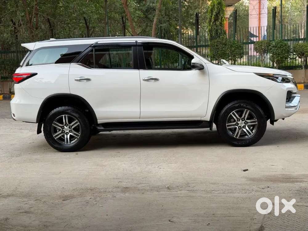 Toyota Fortuner 2022 Petrol Well Maintained