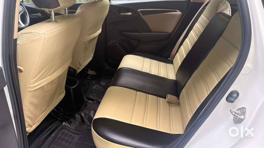 Honda Jazz V Mt Privilege, 2017, Petrol