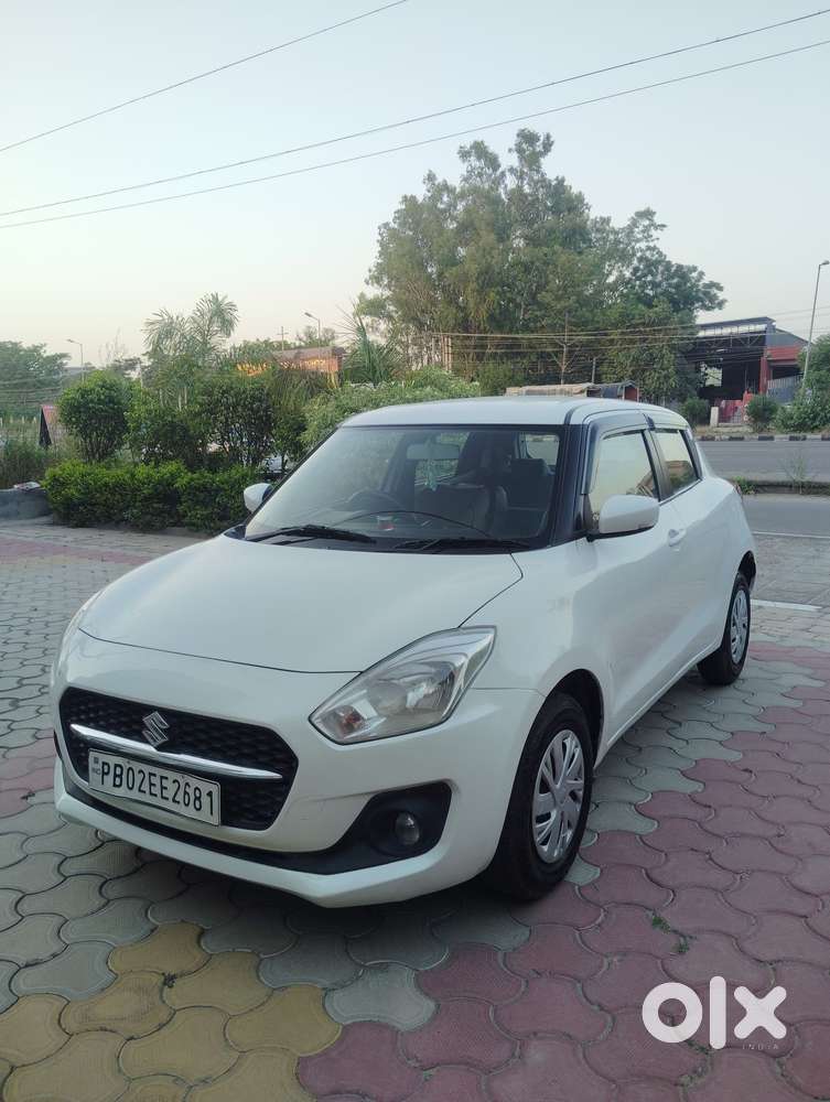Maruti Suzuki Swift Vxi + Manual, 2021, Petrol