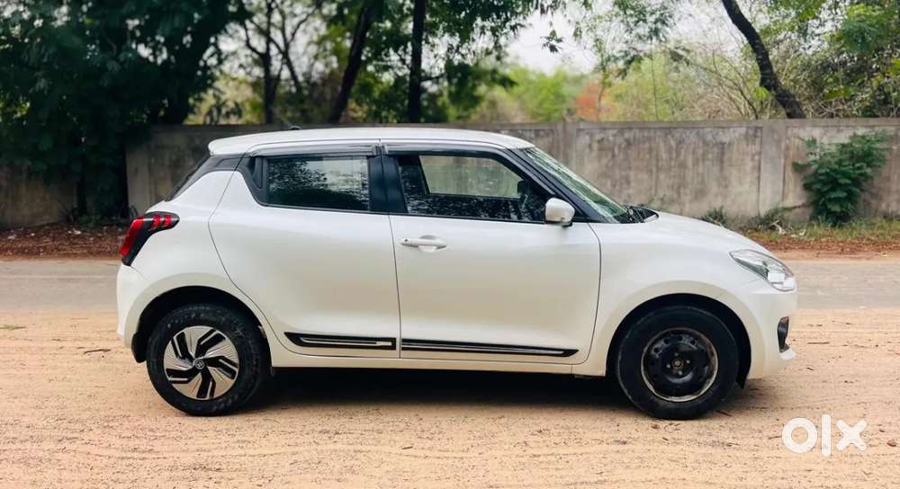 Maruti Suzuki Swift Vxi, 2023, Petrol