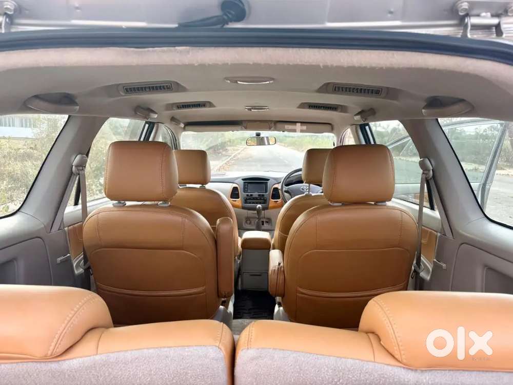 Toyota Innova 2012 Diesel Well Maintained