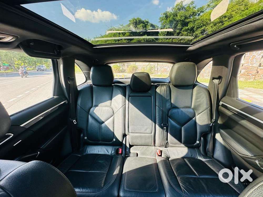 Porsche Cayenne 2013 Diesel Well Maintained Excellent Condition