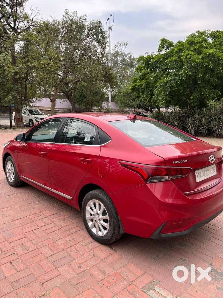 Hyundai Verna Ex 1.6 Vtvt At, 2018, Petrol