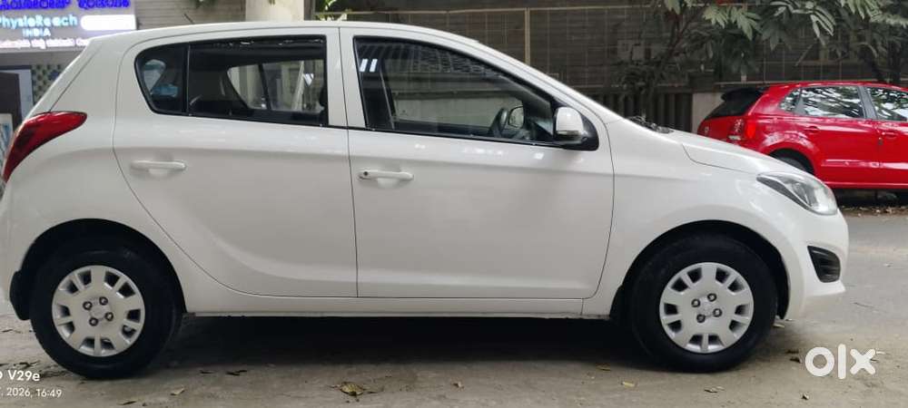 Hyundai I20 Petrol Cvt Magna Executive, 2013, Petrol