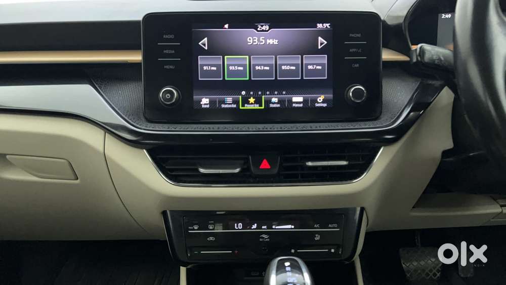 Skoda Slavia Style 1.5l Tsi Dsg, 2022, Petrol