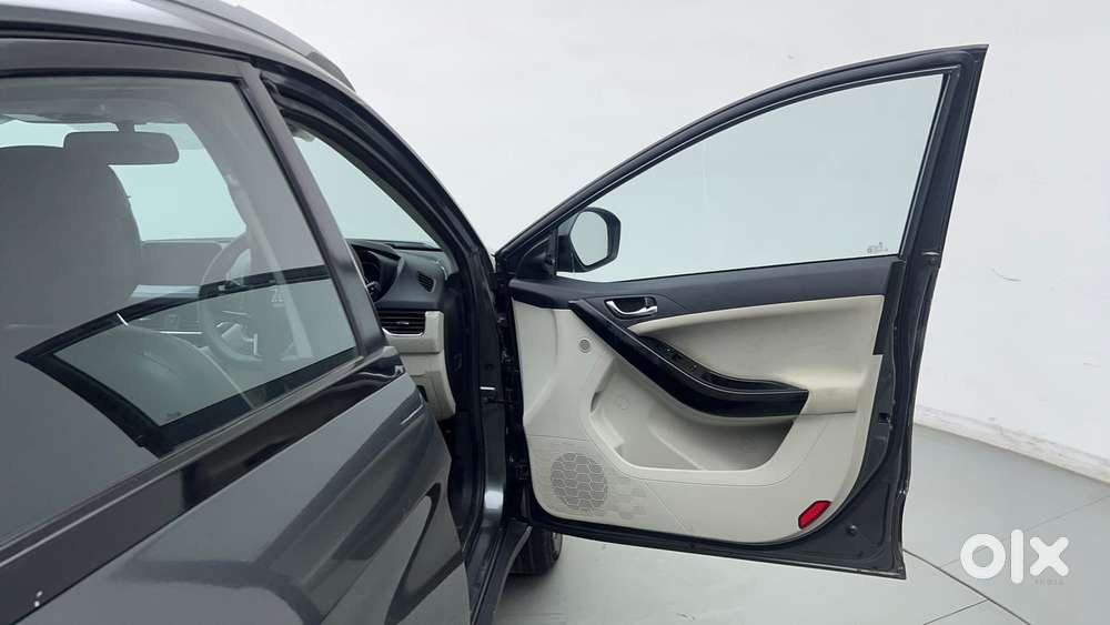 Tata Nexon 1.2 Revotron Xz Plus, 2023, Petrol