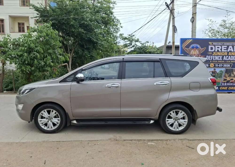 Toyota Innova Crysta 2018