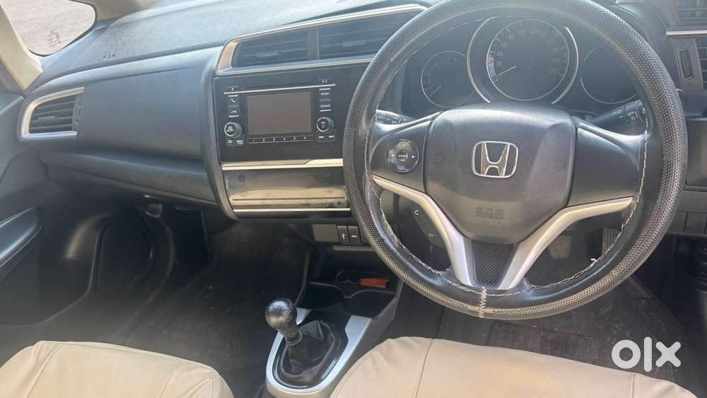 Honda Jazz 2016 At Just 40000 Dp