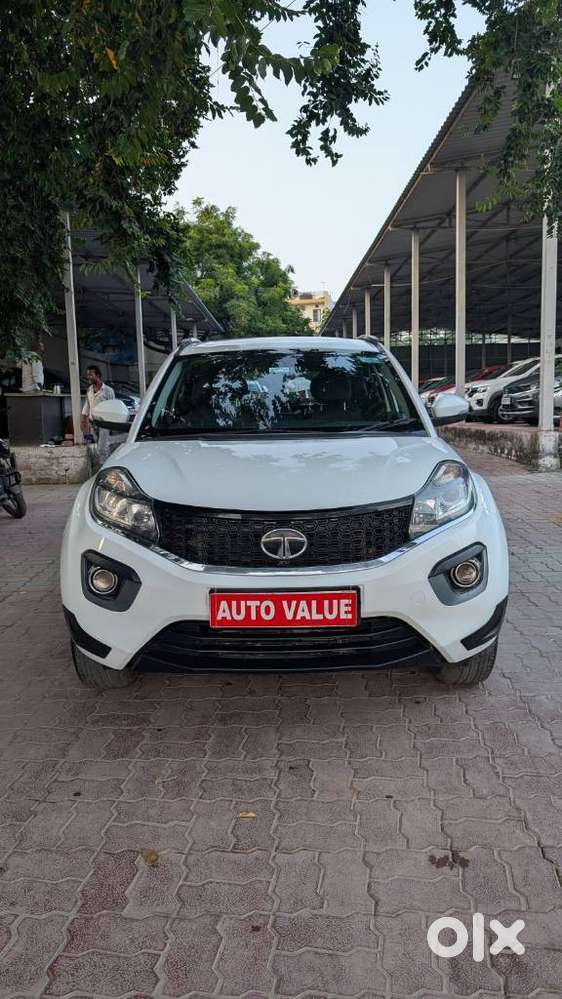 Tata Nexon 1.2 Revotron Xz Plus, 2018, Petrol