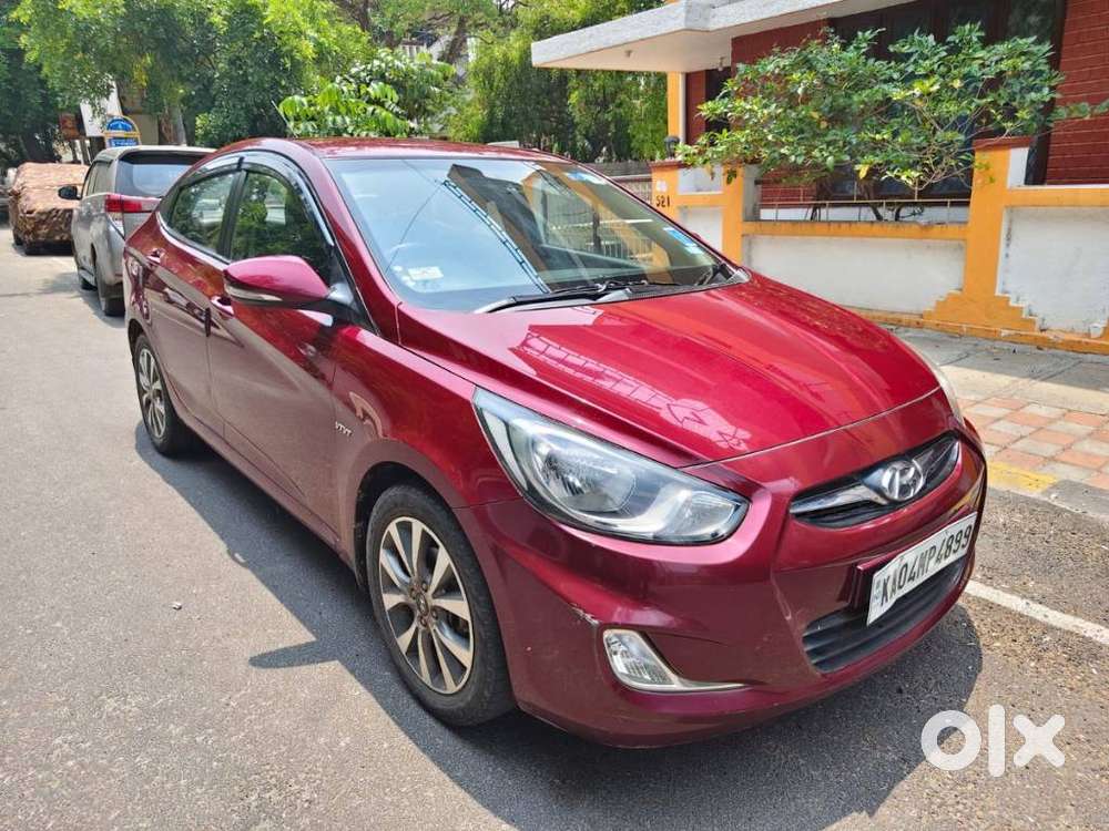 Hyundai Verna Fluidic 1.6 Vtvt Sx, 2015, Petrol