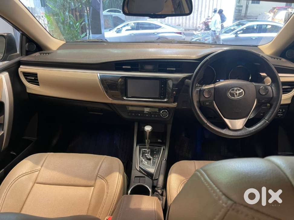 Toyota Corolla Altis [2014-2017] 1.8 G Cvt, 2015, Petrol
