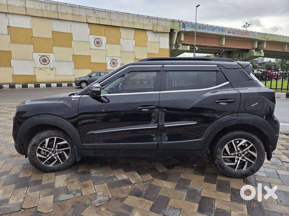 Mahindra Xuv 3xo Ax5l Pg Mt, 2026, Petrol